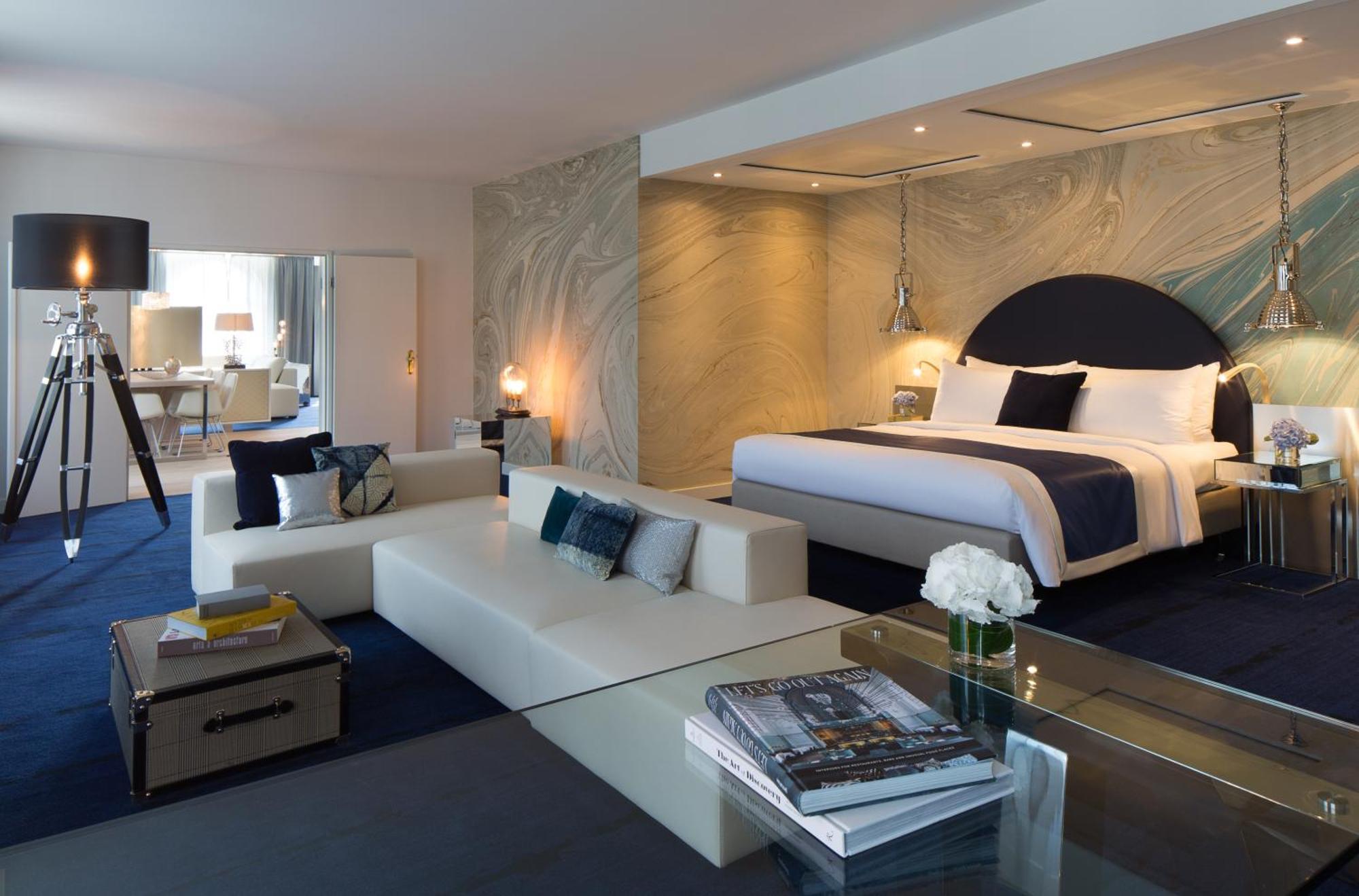 فندق رينيسانس هامبورغ المظهر الخارجي الصورة A suite at the hotel