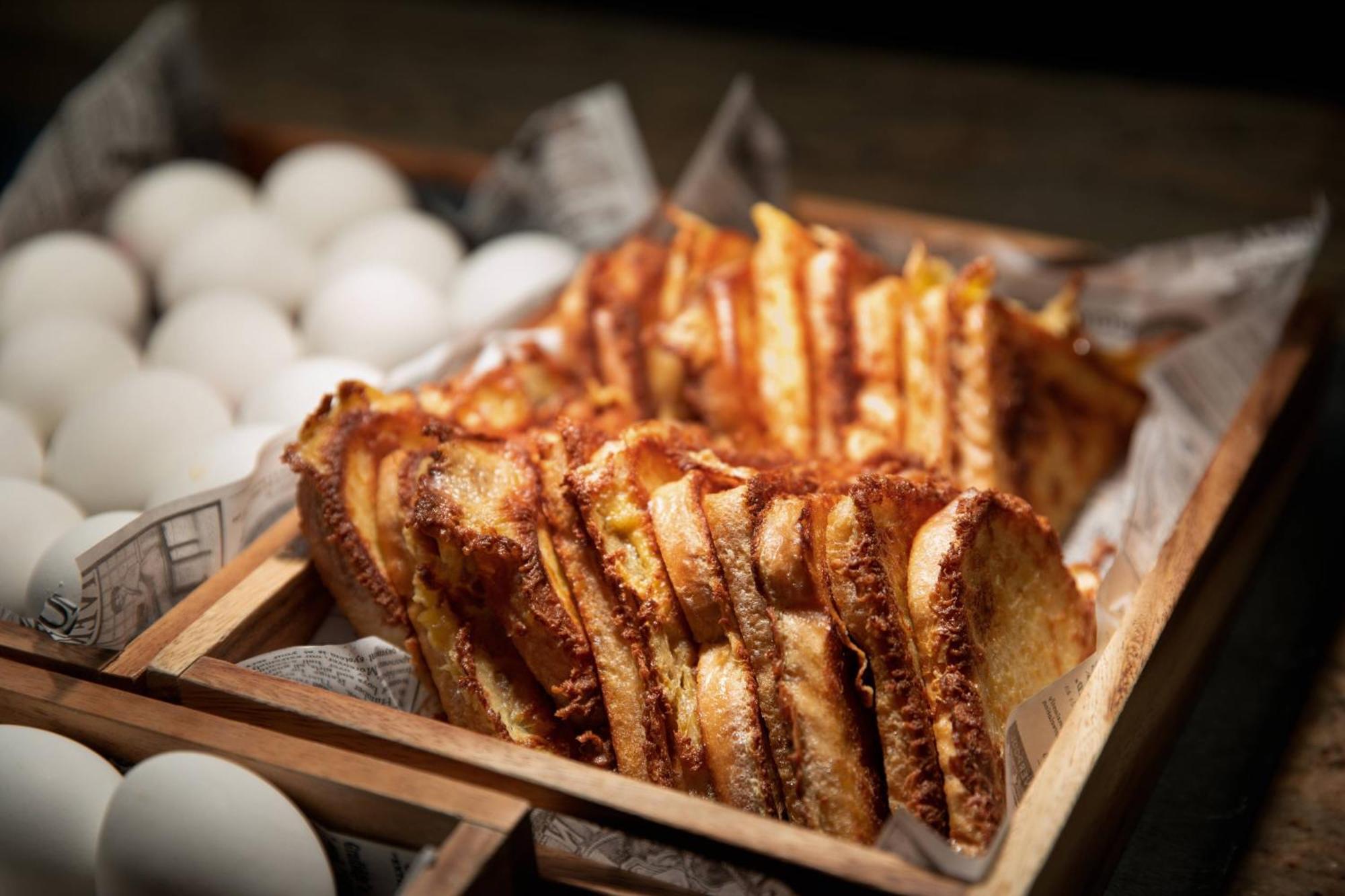 فندق رينيسانس هامبورغ المظهر الخارجي الصورة French toast